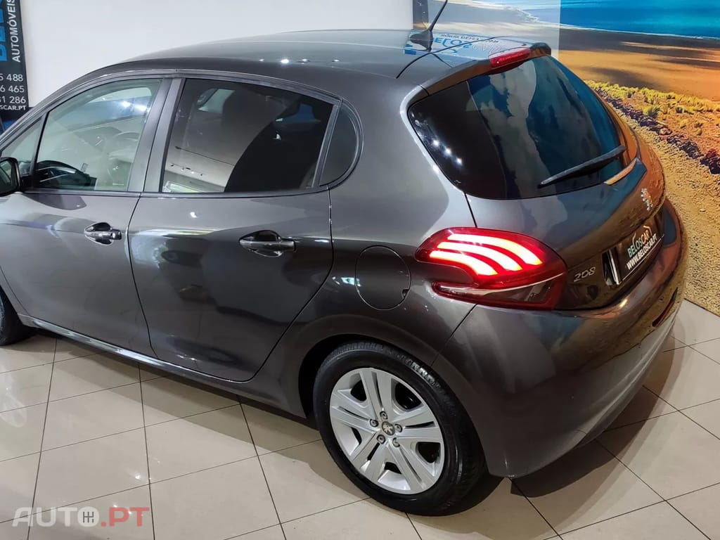 Peugeot 208 1.2 PureTech Style