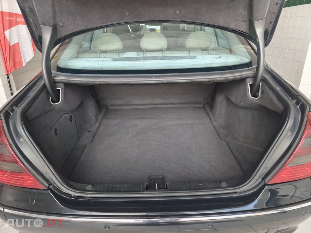 Mercedes-Benz E 220 CDI Avantgarde Aut.