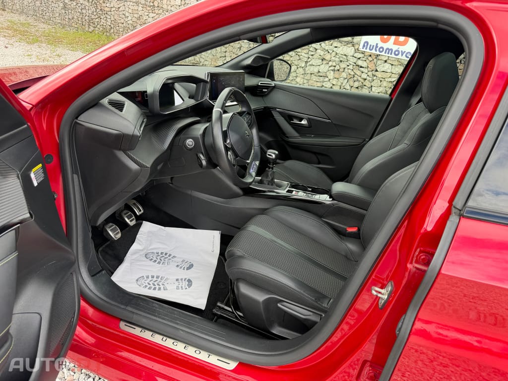 Peugeot 208 1.2 PureTech GT Line