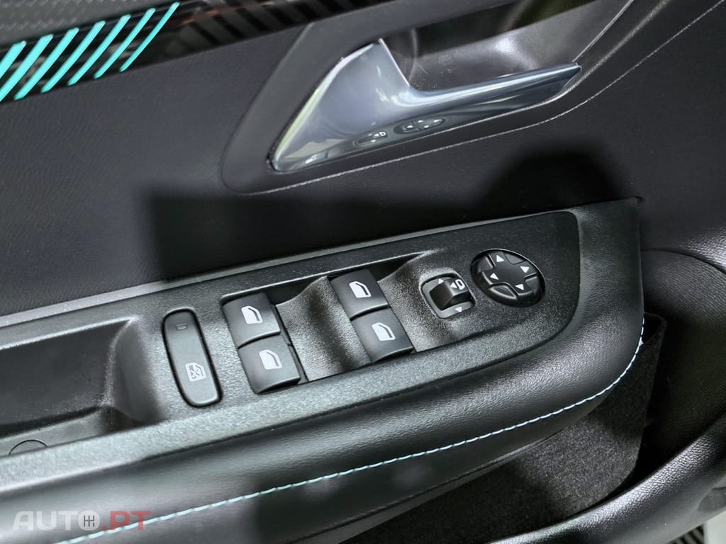 Peugeot E-208 50 kWh Allure Pack