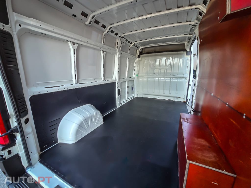 Peugeot Boxer 2.0 BlueHDi 333 L3H2 Pro