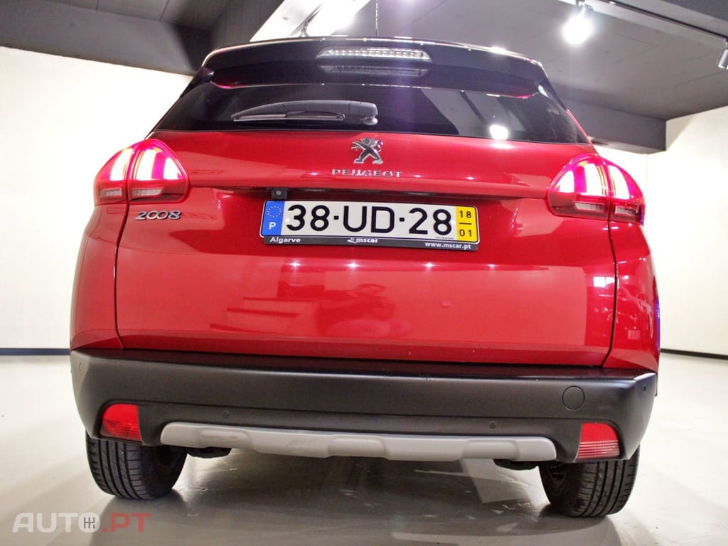 Peugeot 2008 1.2 PureTech Crossway EAT6