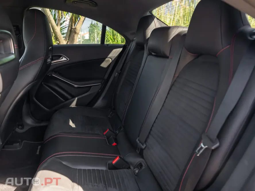 Mercedes-Benz CLA 200 d 7G-DCT AMG Line