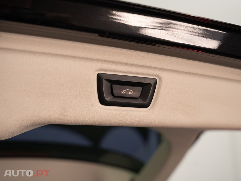 BMW 320 e Auto