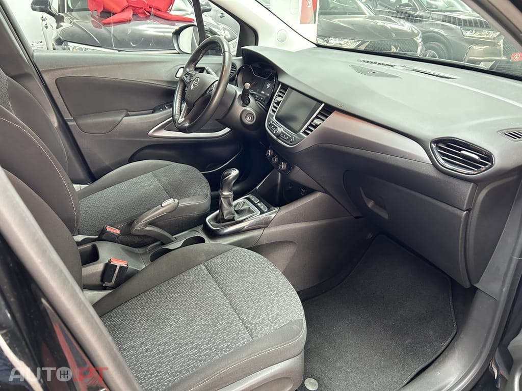 Opel Crossland 1.2 Business Edition