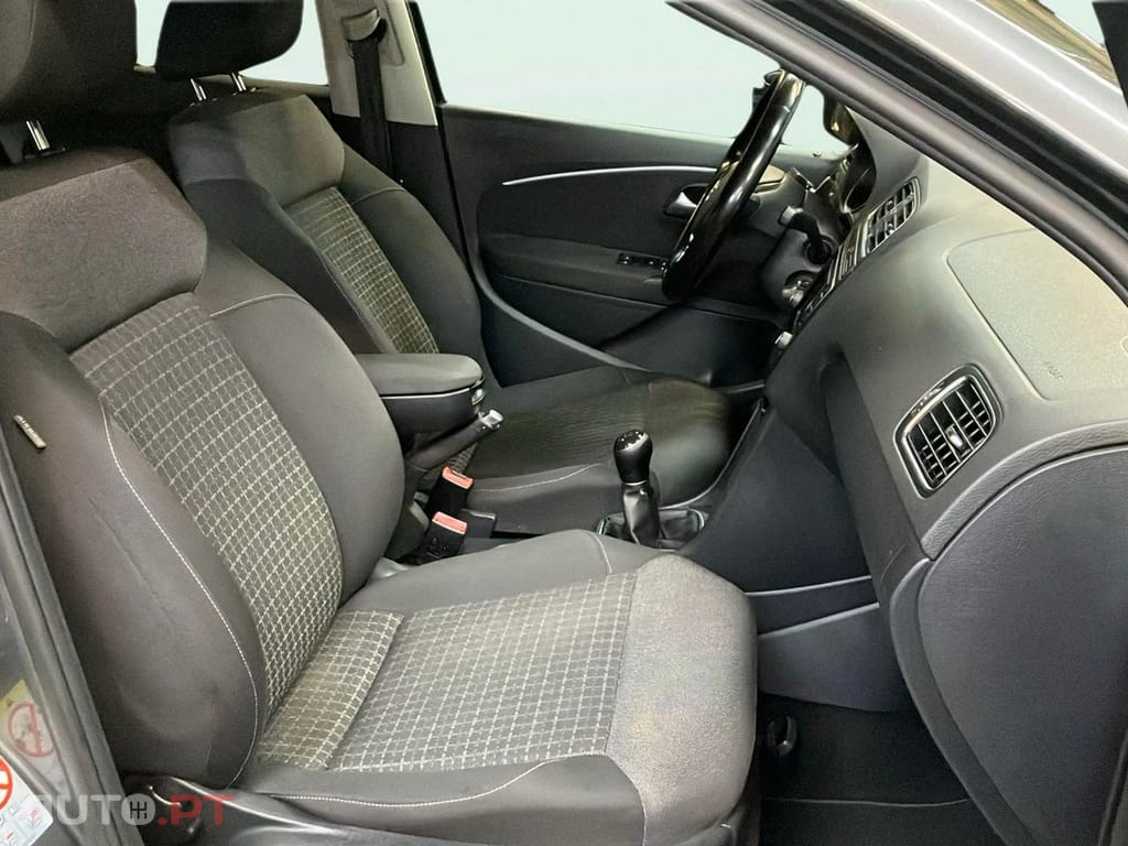 Volkswagen Polo 1.0 Confortline