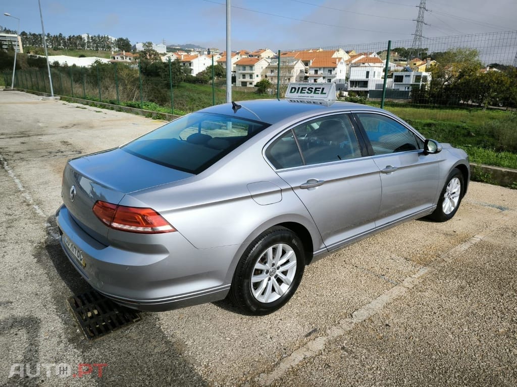 Volkswagen Passat 2.0 TDI Business P.DSG