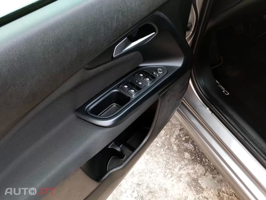 Fiat Tipo 1.3 M-Jet Lounge
