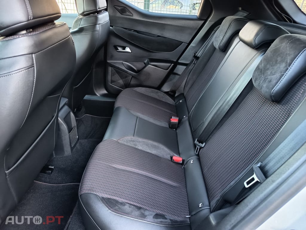 DS DS3 Crossback E-Tense Performance Line