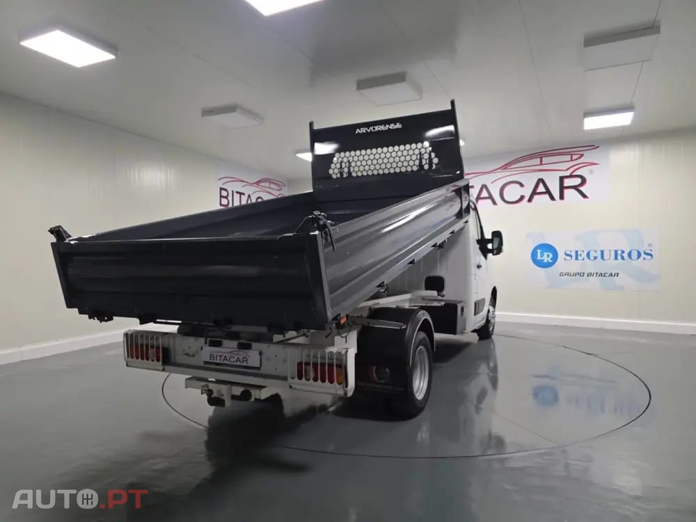 Renault Master 2.3 DCI 130CV BASCULANTE