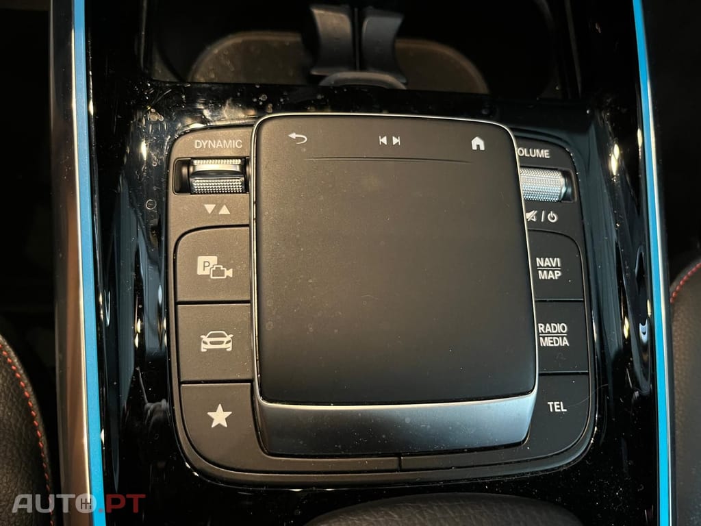Mercedes-Benz GLA 250 e AMG LINE