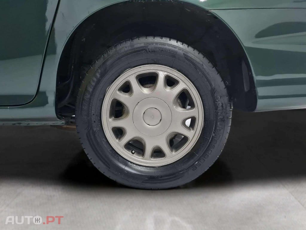 Kia Carnival LS