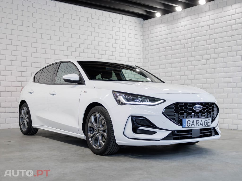 Ford Focus 1.0 EcoBoost MHEV ST-Line