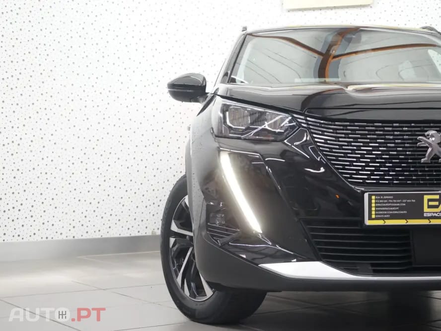 Peugeot 2008 1.2 PureTech Allure