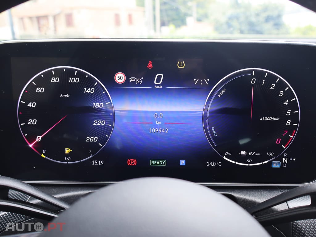 Mercedes-Benz C 300 e AMG Line