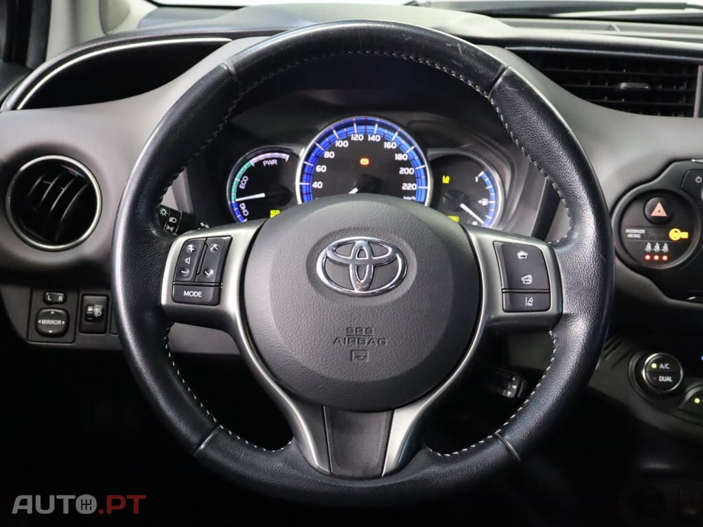 Toyota Yaris 1.5 Híbrido Comfort