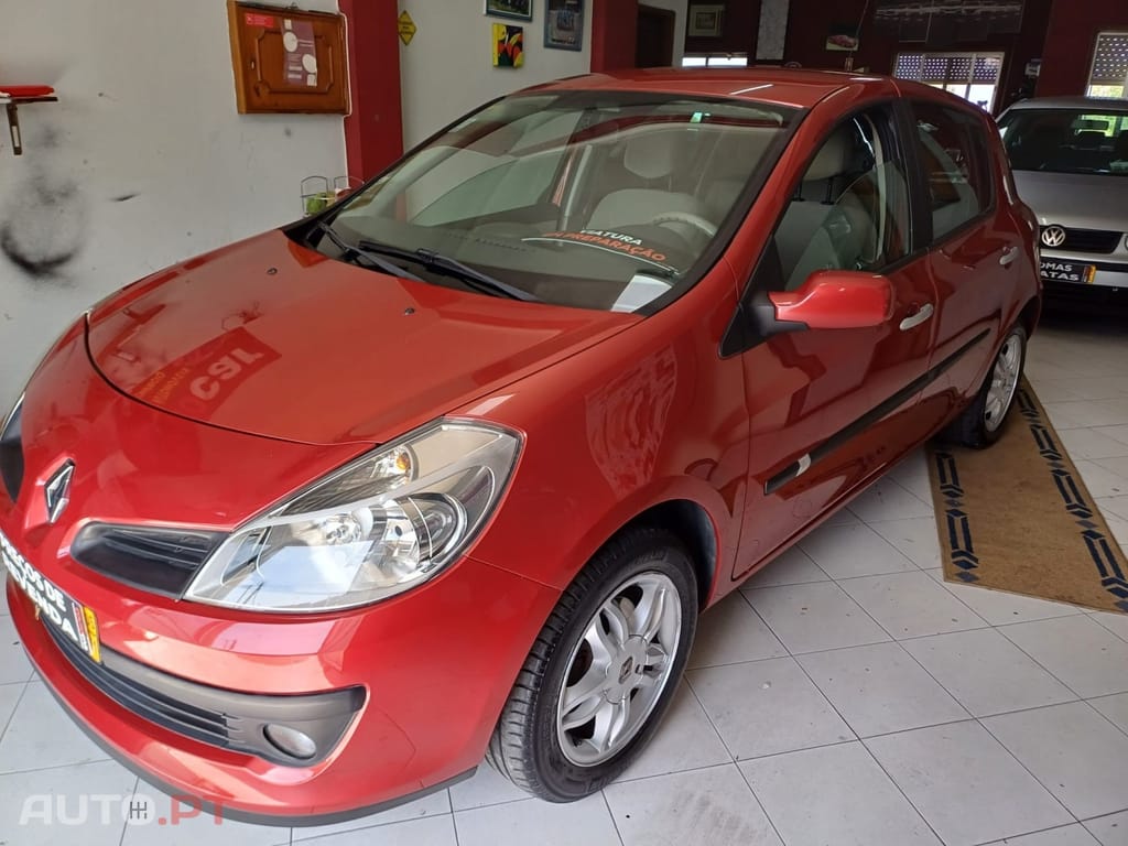Renault Clio 1.2 16V Confort Privilège
