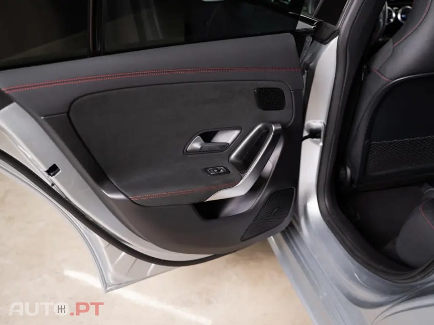 Mercedes-Benz CLA 250 e Shooting Brake AMG Line