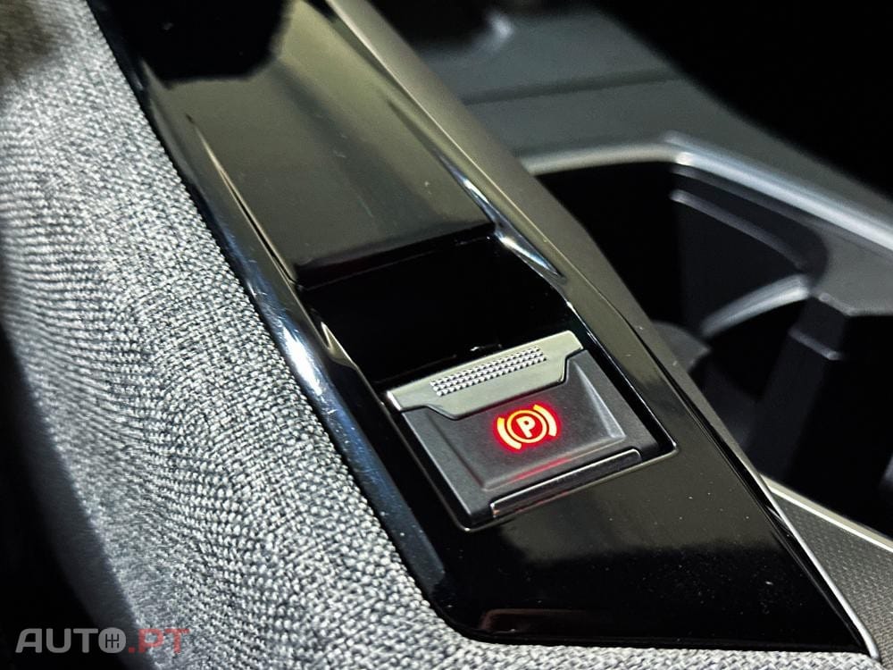 Peugeot E-3008 73 kWh GT