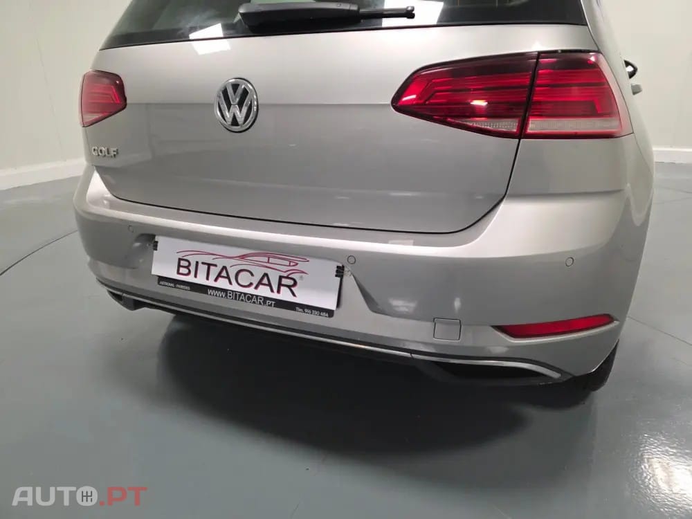 Volkswagen Golf 1.6 TDI CONFORTLINE