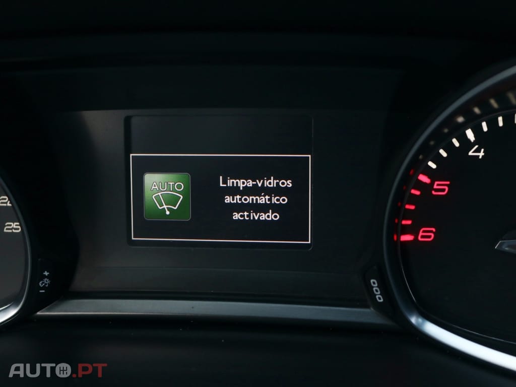 Peugeot 308 1.6 BlueHDi Allure EAT6