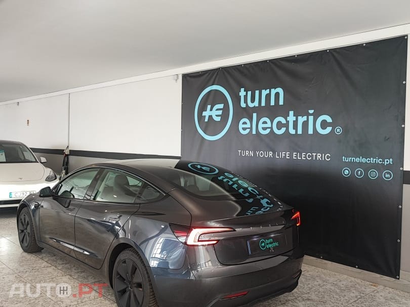 Tesla Model 3 Tração Traseira Premium — fotografia 4