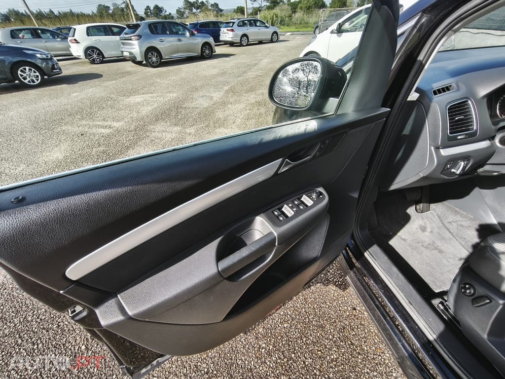 Volkswagen Sharan 2.0 TDI Confortline DSG