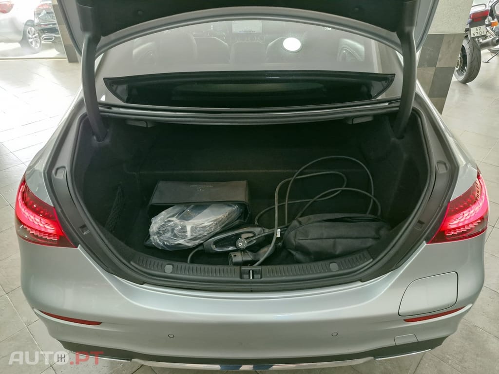 Mercedes-Benz E 300 De AMG Line