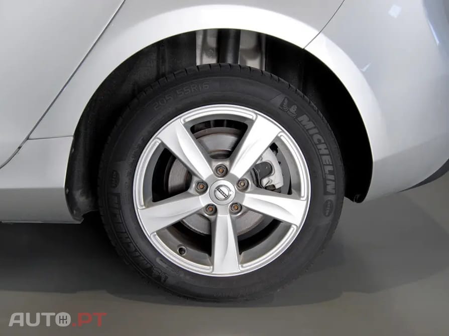 Volvo V40 2.0 D2 Kinetic