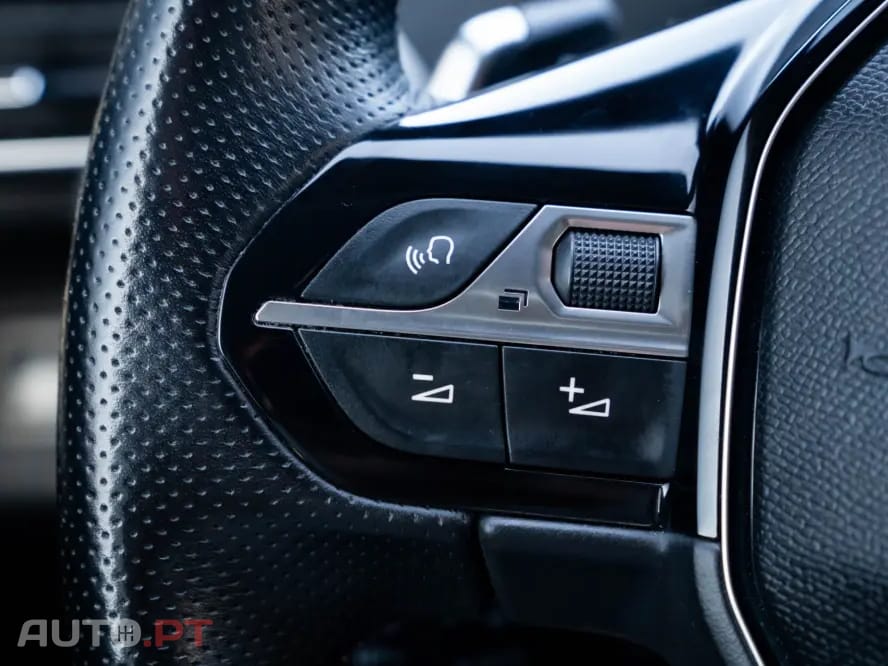 Peugeot 3008 1.5 BlueHDi GT Line EAT8