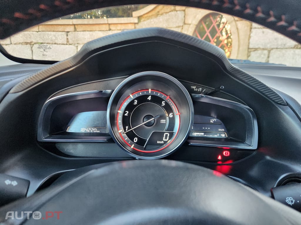 Mazda 3 1.5 Sky-D Excellence Navi