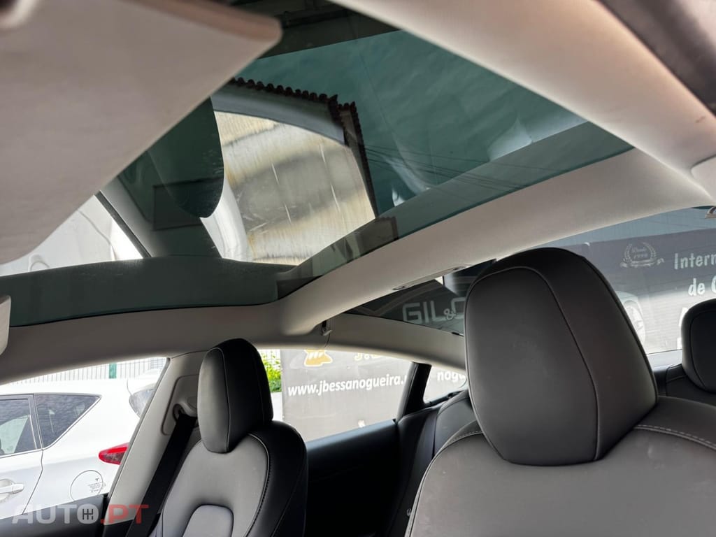 Tesla Model 3 Standard Range Plus RWD