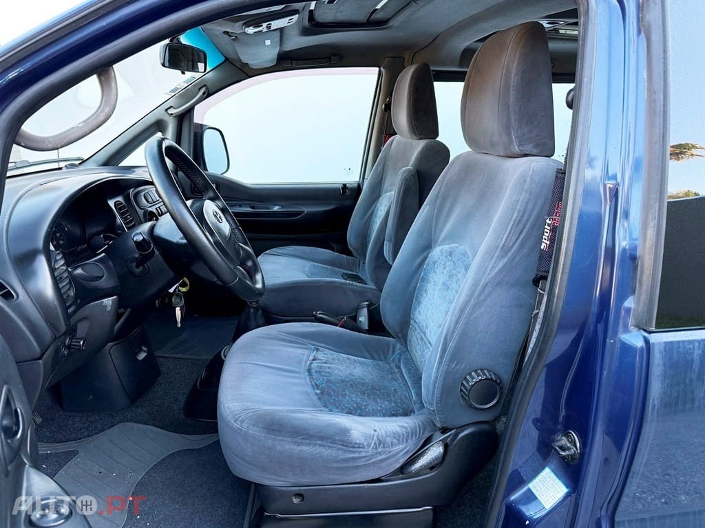 Hyundai H-1 Starex Confort AC