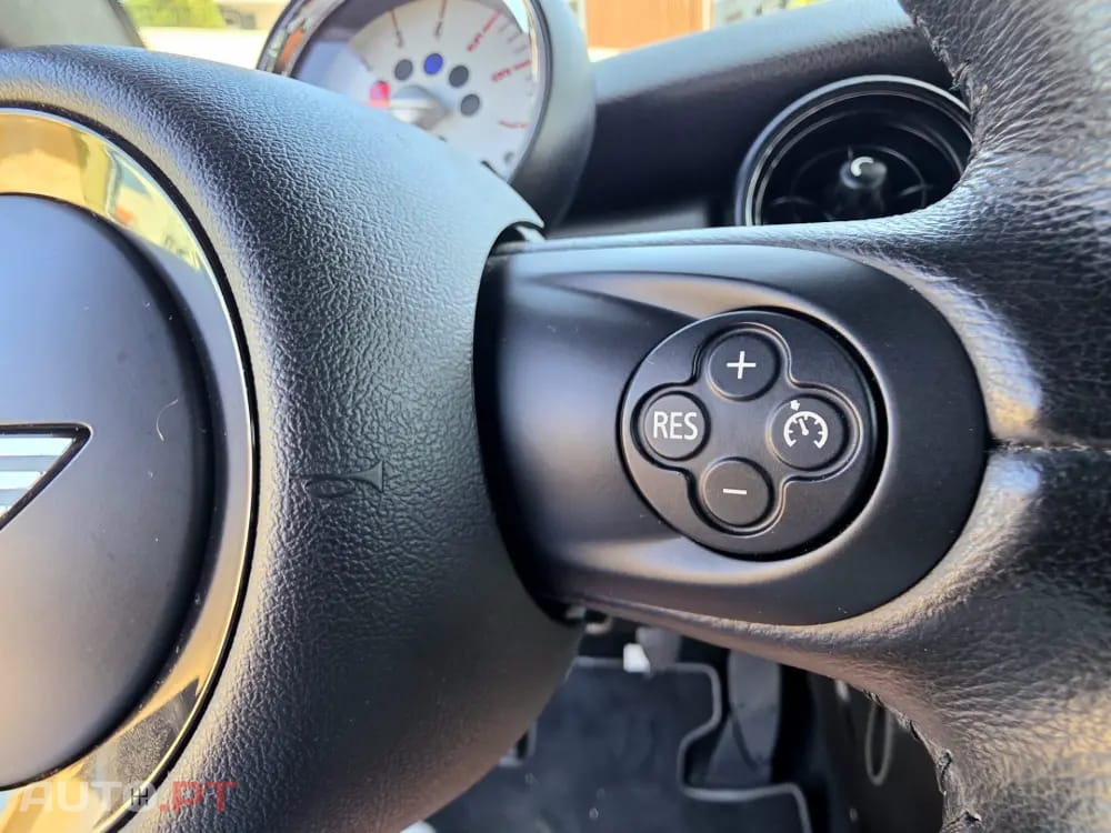 MINI Cabrio Cooper D