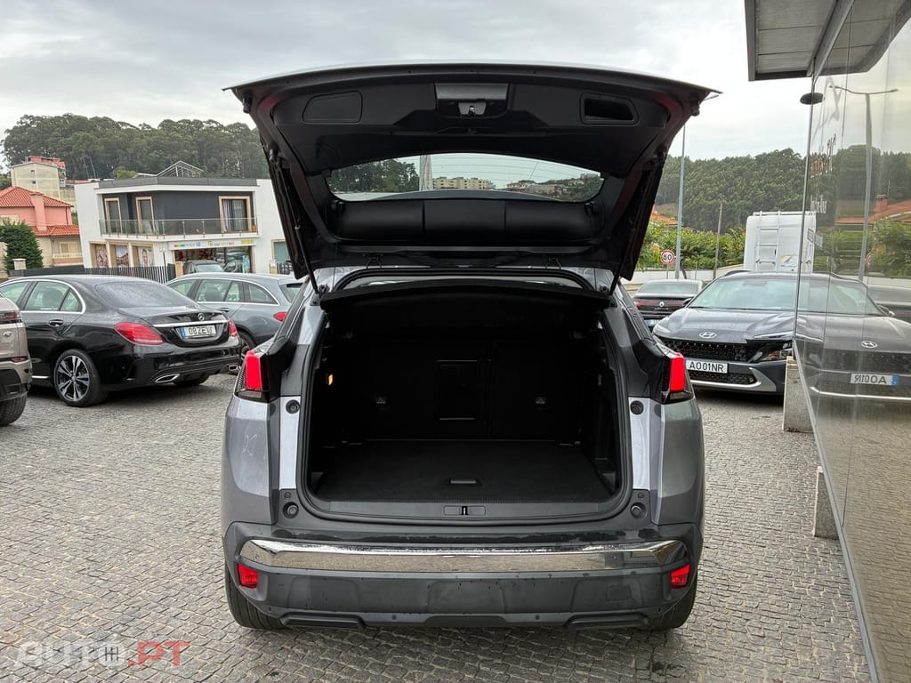 Peugeot 3008 1.5 BlueHDi Active