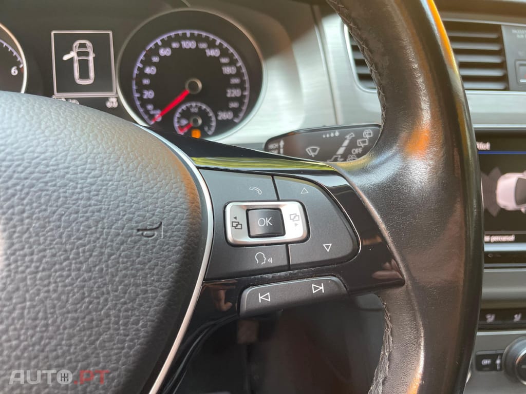 Volkswagen Golf Variant 1.0 TSI CONFORTLINE
