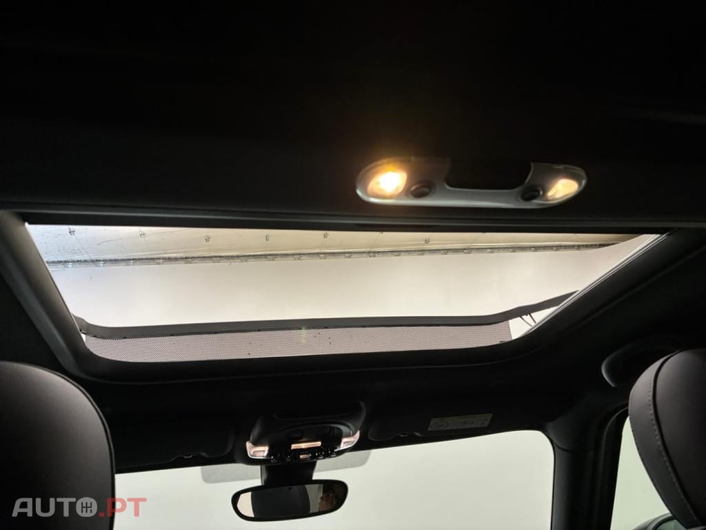 MINI Countryman Cooper Premium Plus Edition Auto