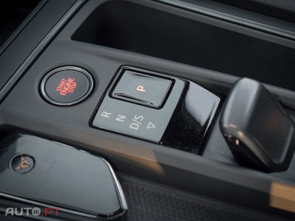 Cupra Formentor 1.4 Hybrid -Teto Panoramico e de abrir
