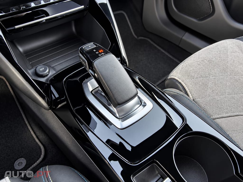 Peugeot E-2008 GT PACK