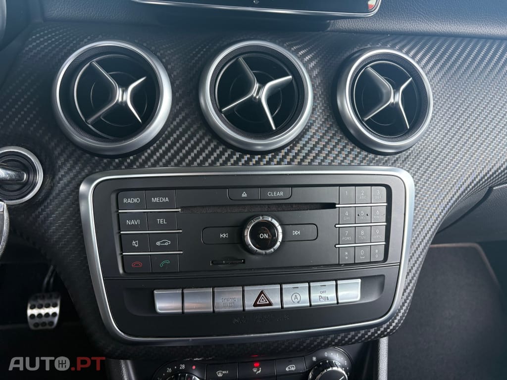 Mercedes-Benz A 180 d AMG Line