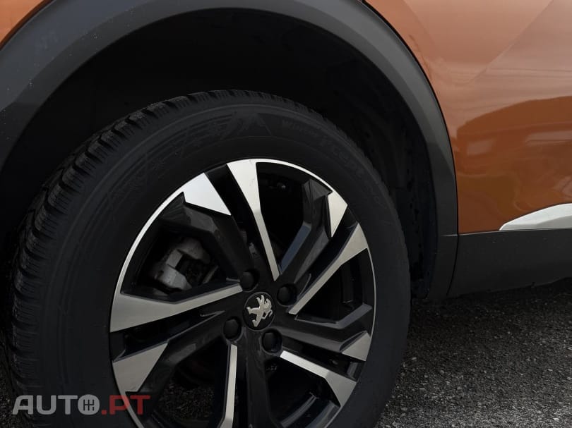 Peugeot 2008 1.2 PureTech Allure Pack EAT8