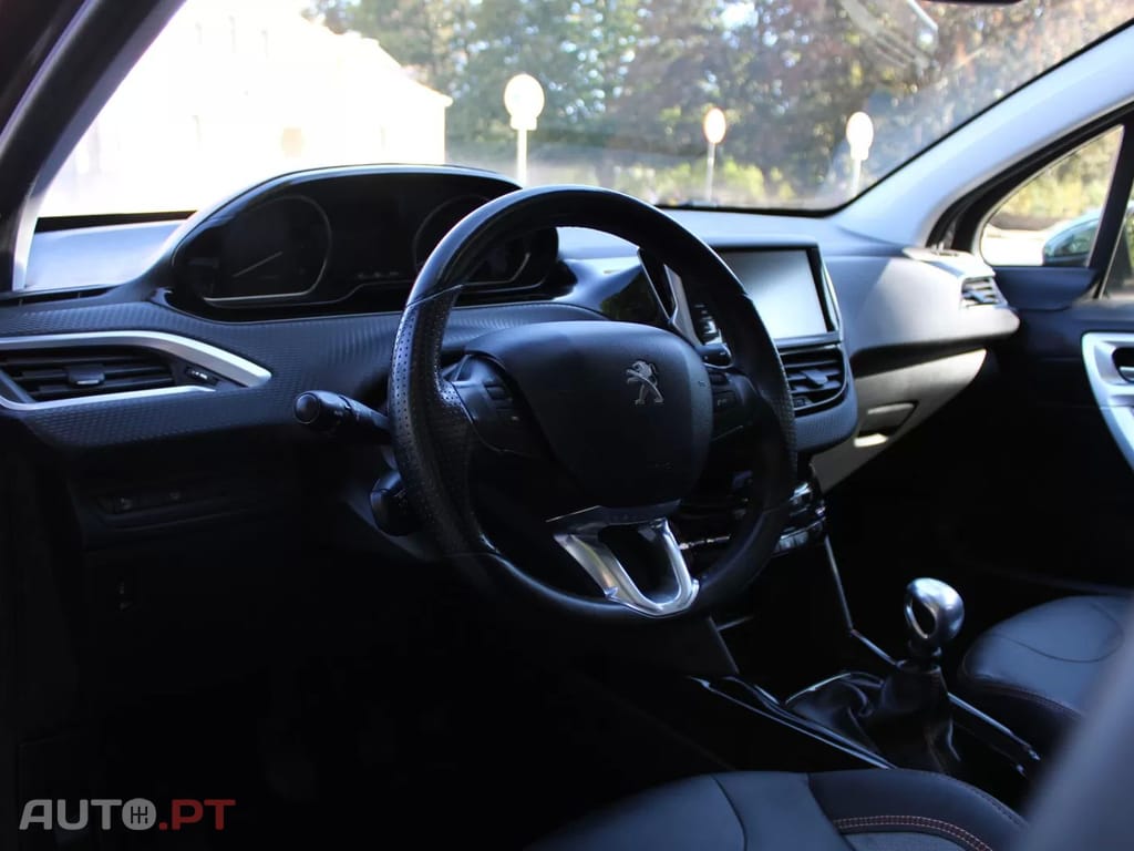 Peugeot 2008 Crossway