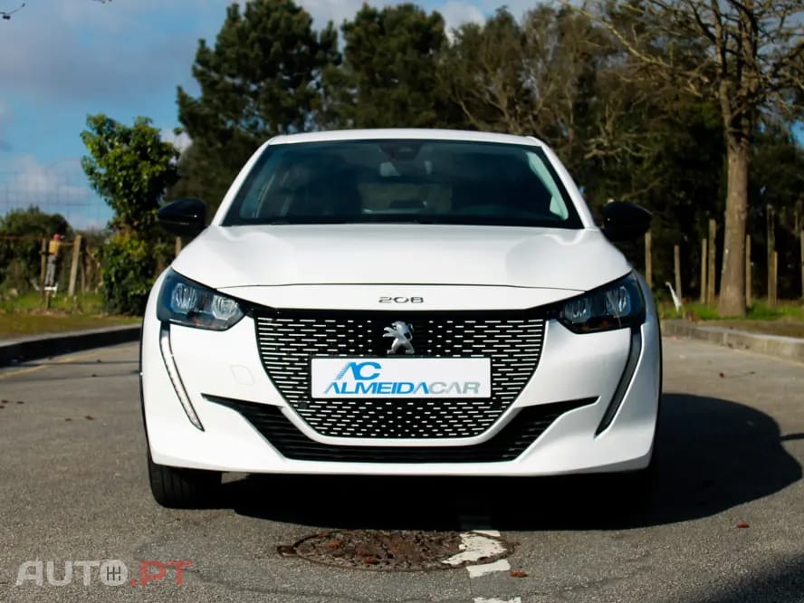 Peugeot E-208 50 kWh Active Pack