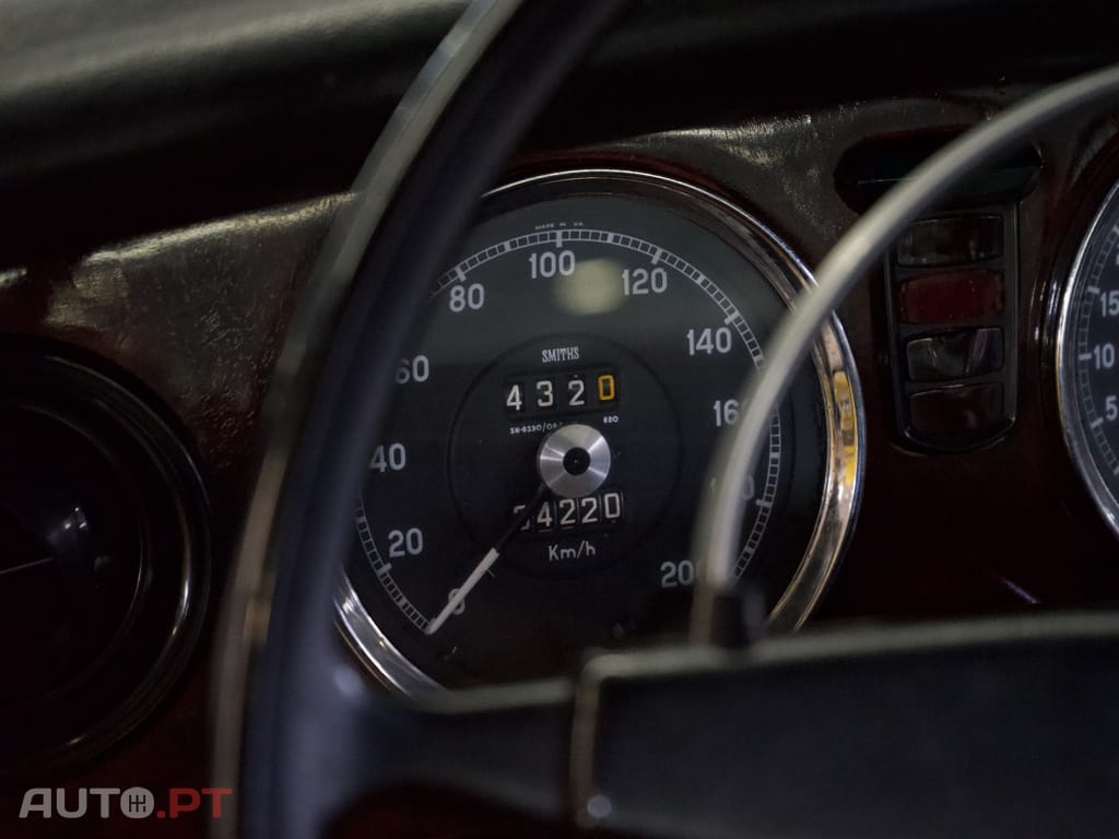 Jaguar XJ6 2.8