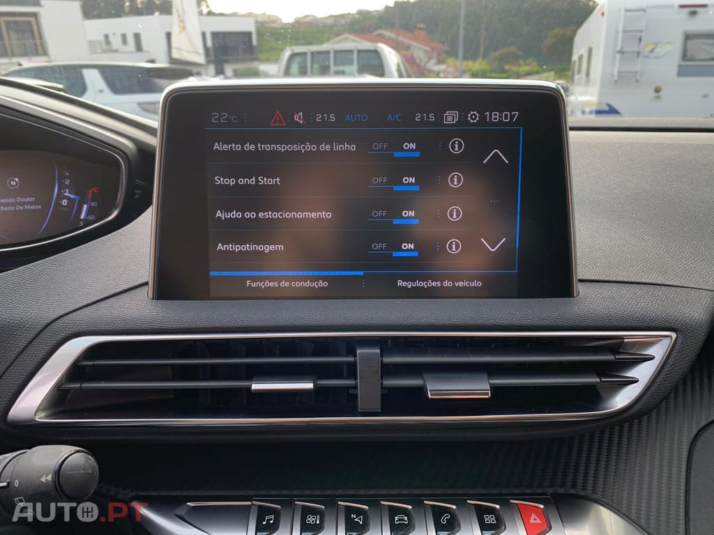 Peugeot 3008 1.5 BlueHDi Active