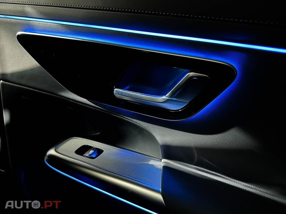 Mercedes-Benz E 300 e 9G-TRONIC AMG Line