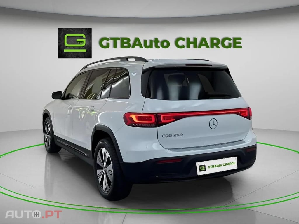 Mercedes-Benz EQB 250 Progressive Pack Night I.V.A DEDUTÍVEL