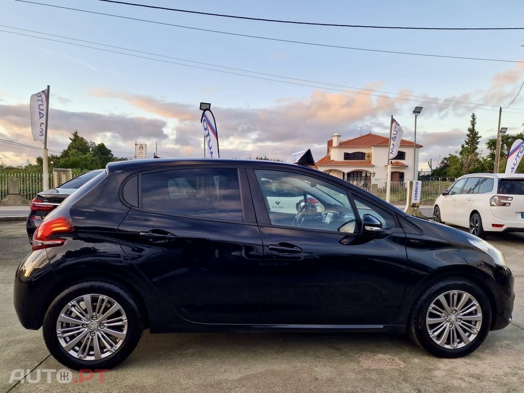 Peugeot 208 1.5 BlueHDi Signature