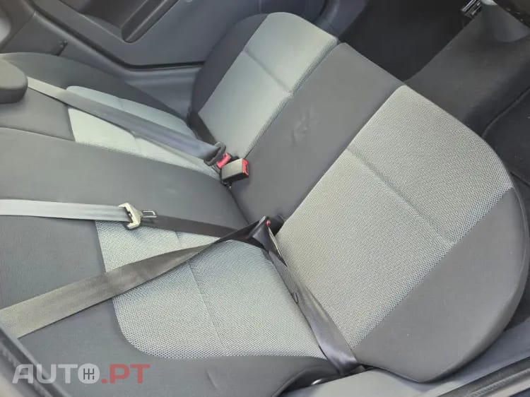 Mitsubishi Colt 1.3 Invite CA