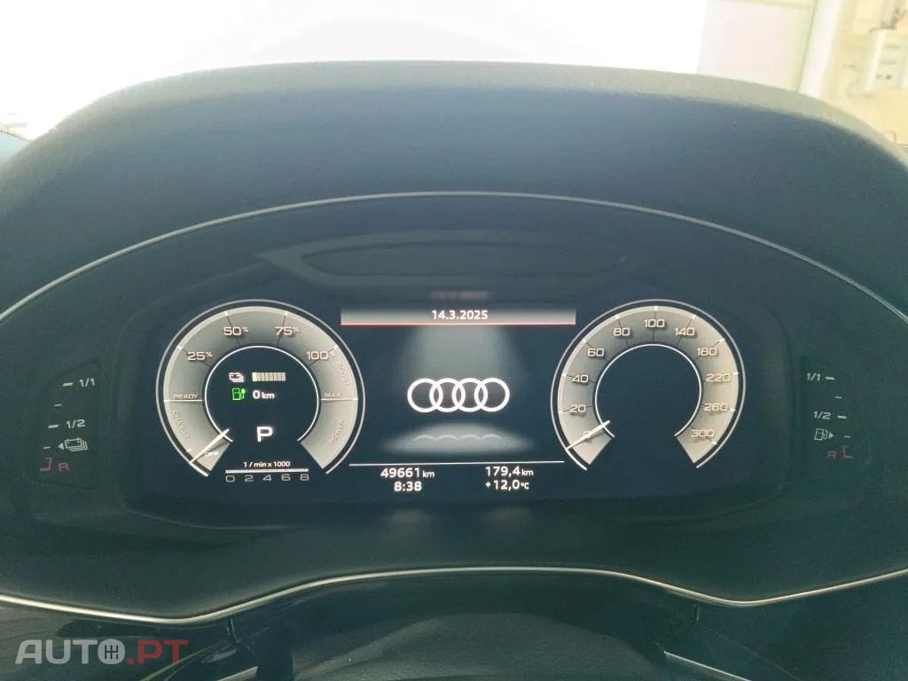 Audi Q8 60 TFSIe quattro S line Tiptronic